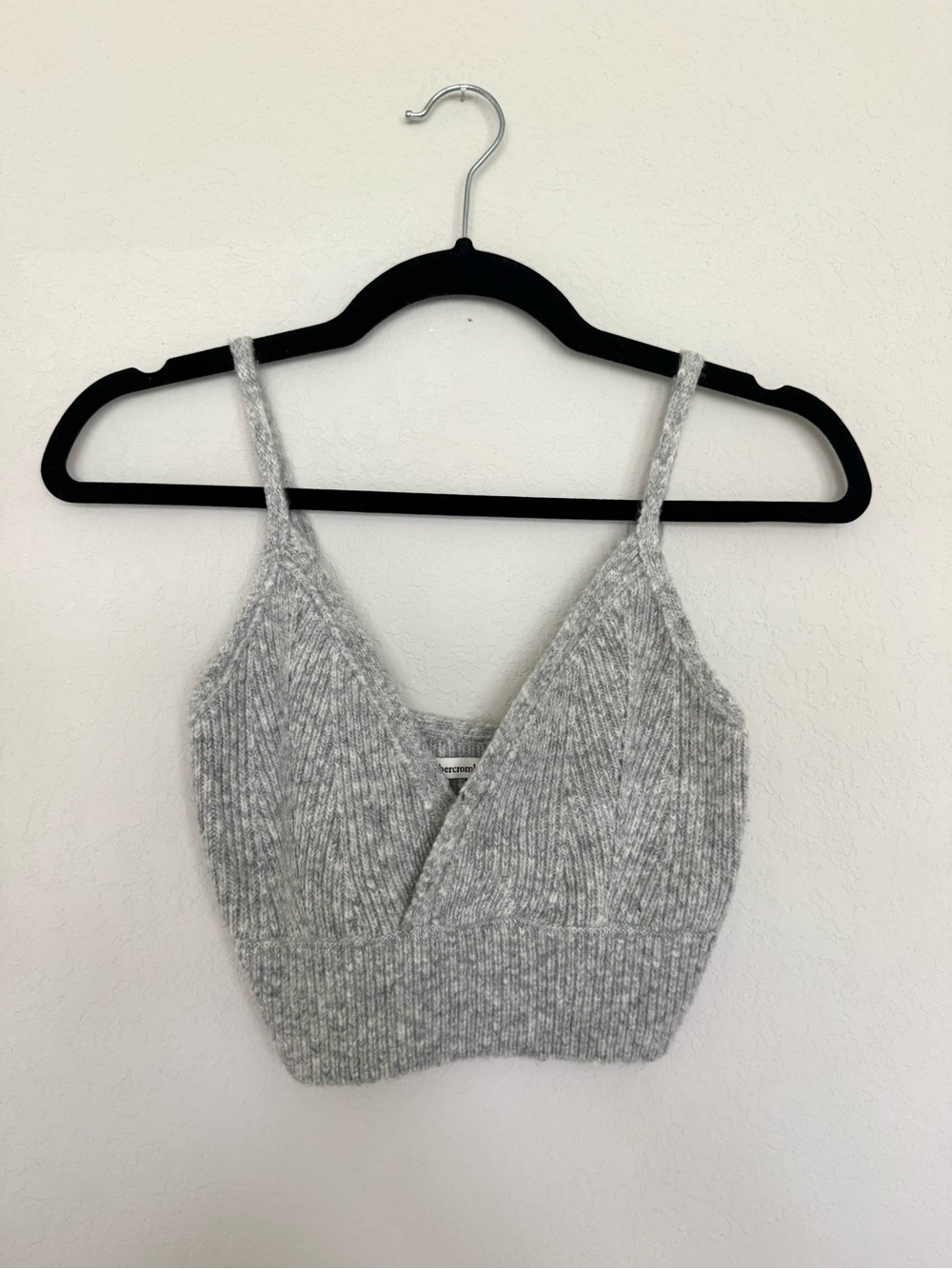 Abercrombie Knit V-Neck Cropped Tank Top